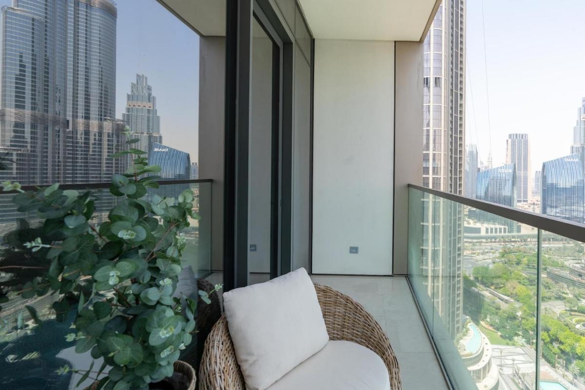 Grande, Luxurious 2 Bedroom Burj Khalifa & Fountain View Dubai